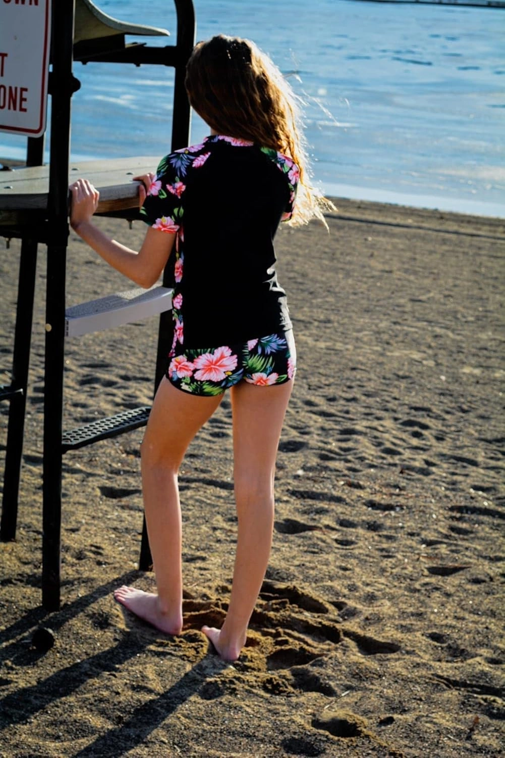 ADUKIDE Girls Rash Guard Swimsuit 2-Piece Bathing Suit UPF 50  Summer Beach Swimwear Size 7-16T